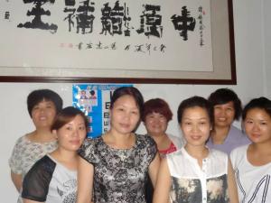 学员和老师合影